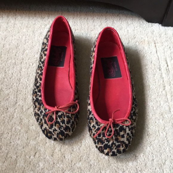 Soles & Poise Ballet Flats, Size 7 - Picture 1 of 6